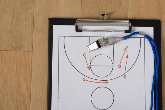 Why Basketball Coaches Stopped Using The Triangle Offense? - Hoop Mentality